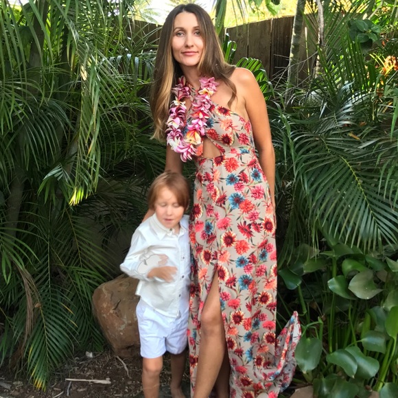 Meet your Posher, Stephanie - Picture 1 of 1